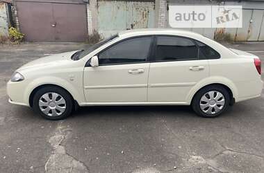 Седан Daewoo Gentra 2013 в Києві