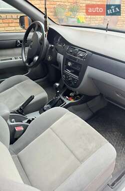 Седан Daewoo Gentra 2013 в 