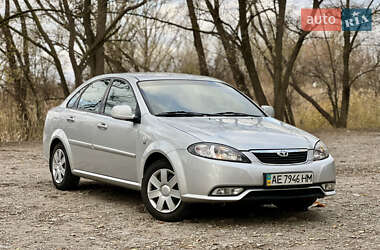 Седан Daewoo Gentra 2014 в Днепре