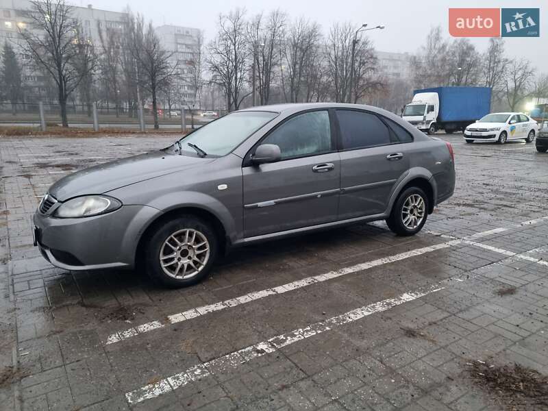 Седан Daewoo Gentra 2013 в Харькове