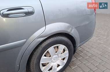 Седан Daewoo Gentra 2013 в 