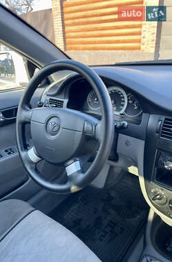 Седан Daewoo Gentra 2013 в 