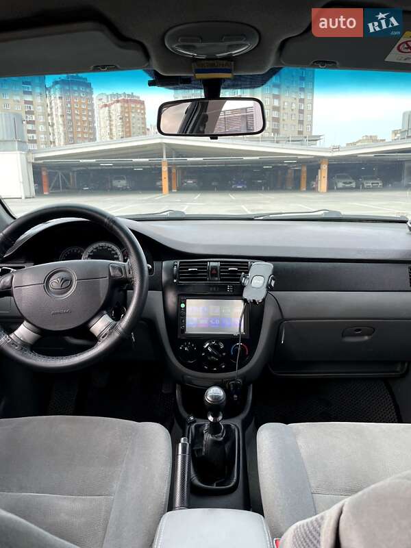 Седан Daewoo Gentra 2013 в Киеве