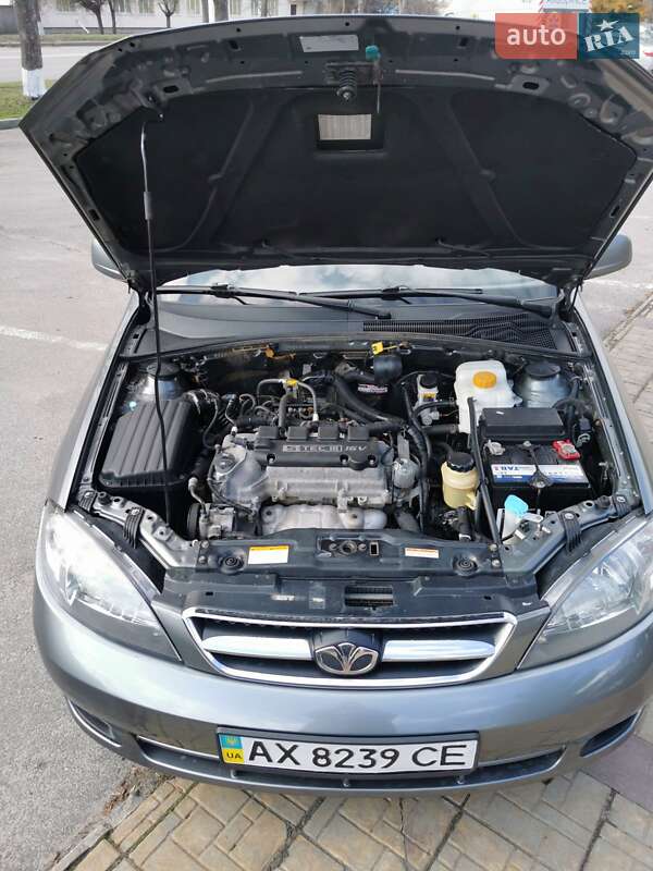 Седан Daewoo Gentra 2013 в Харькове