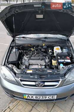 Седан Daewoo Gentra 2013 в 