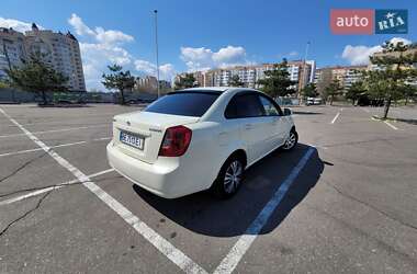 Седан Daewoo Gentra 2014 в 