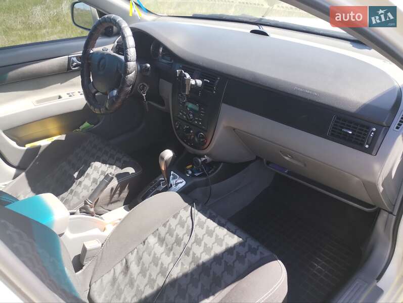 Седан Daewoo Gentra 2014 в Николаеве