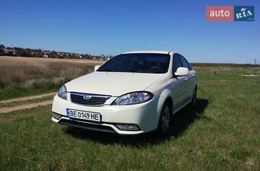 Седан Daewoo Gentra 2014 в 