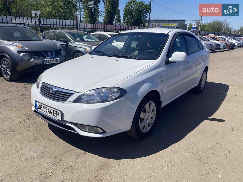 Daewoo Gentra 2014