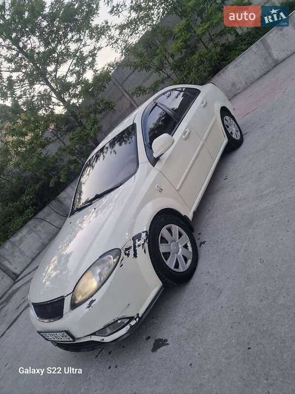 Седан Daewoo Gentra 2014 в Києві