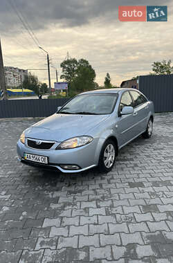 Седан Daewoo Gentra 2013 в 