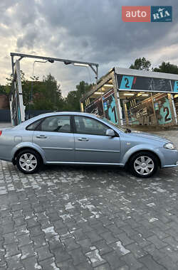 Седан Daewoo Gentra 2013 в 