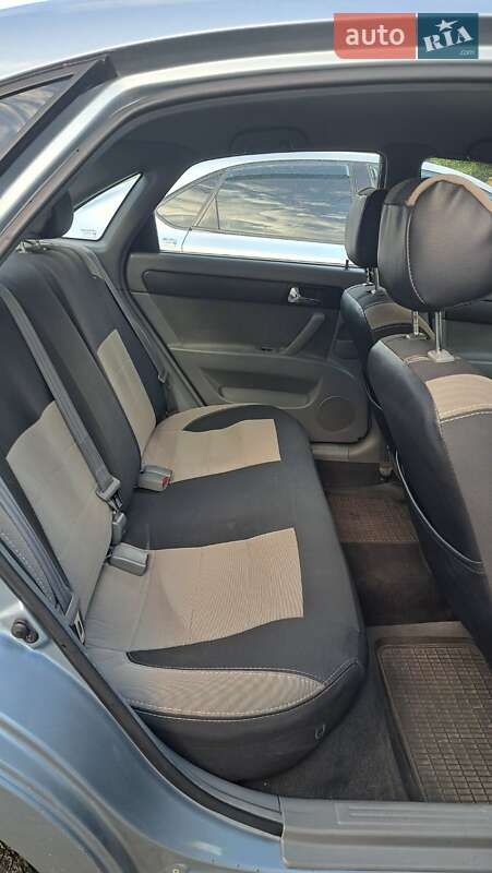 Седан Daewoo Gentra 2013 в Киеве