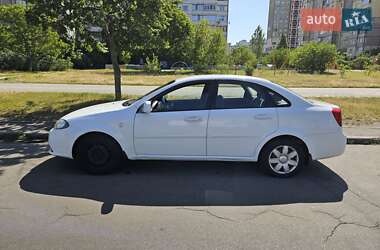 Седан Daewoo Gentra 2013 в 