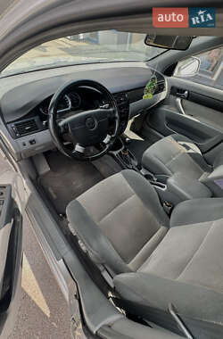 Седан Daewoo Gentra 2015 в 