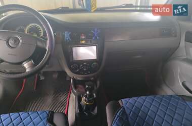 Седан Daewoo Gentra 2013 в 
