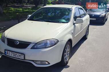 Седан Daewoo Gentra 2013 в Черновцах