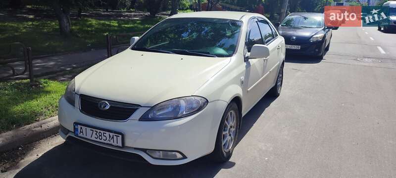 Daewoo Gentra 2013