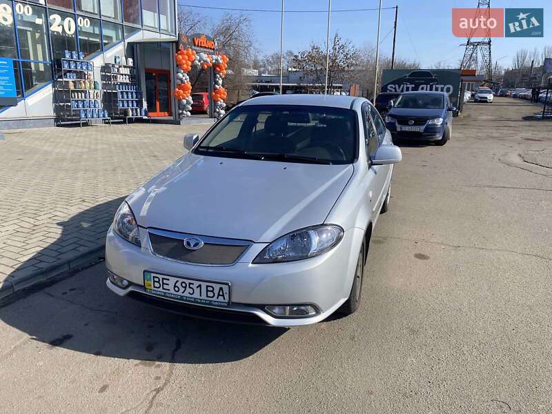 Седан Daewoo Gentra 2014 в Николаеве