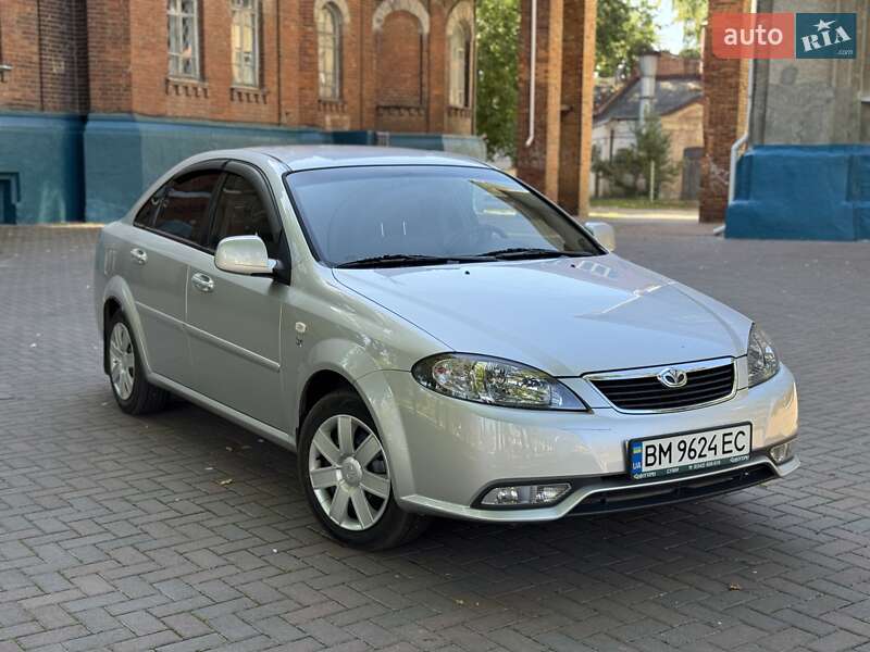 Седан Daewoo Gentra 2013 в 