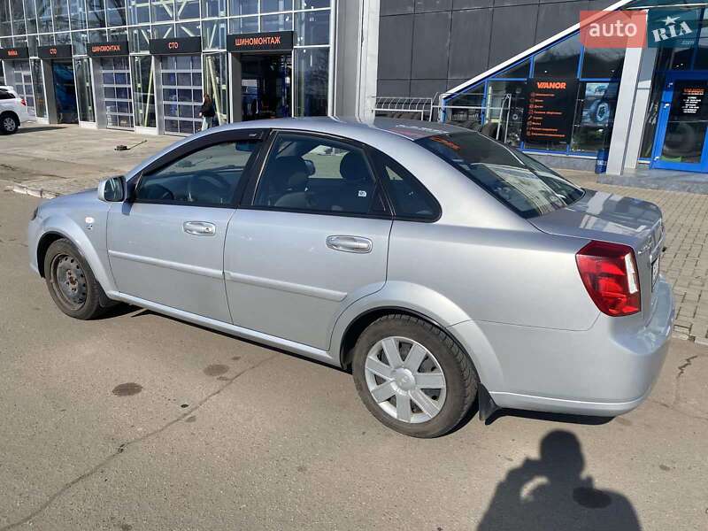 Седан Daewoo Gentra 2014 в Миколаєві