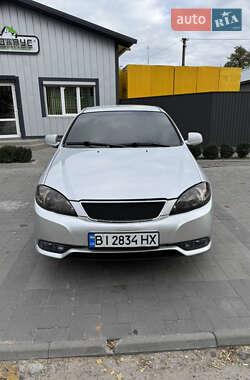 Седан Daewoo Gentra 2014 в  фото 2 Седан Daewoo Gentra 2014 в