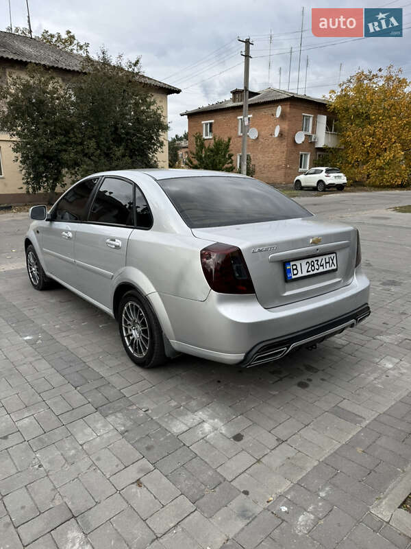 Седан Daewoo Gentra 2014 в Полтаві