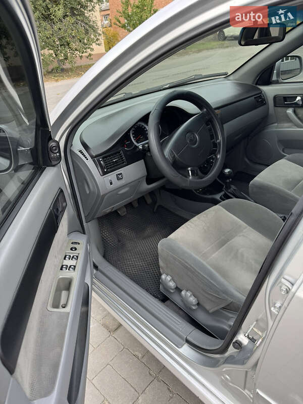 Седан Daewoo Gentra 2014 в Полтаві