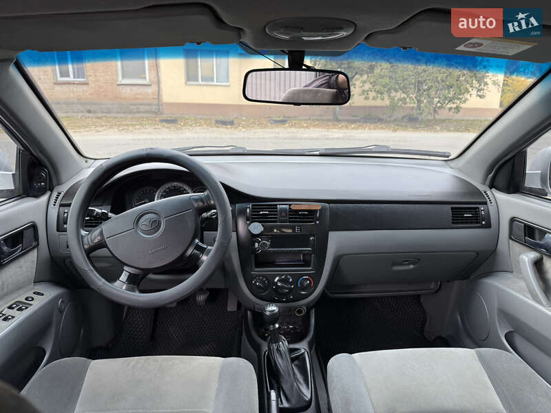 Седан Daewoo Gentra 2014 в Полтаві