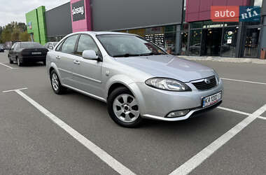 Седан Daewoo Gentra 2013 в Києві