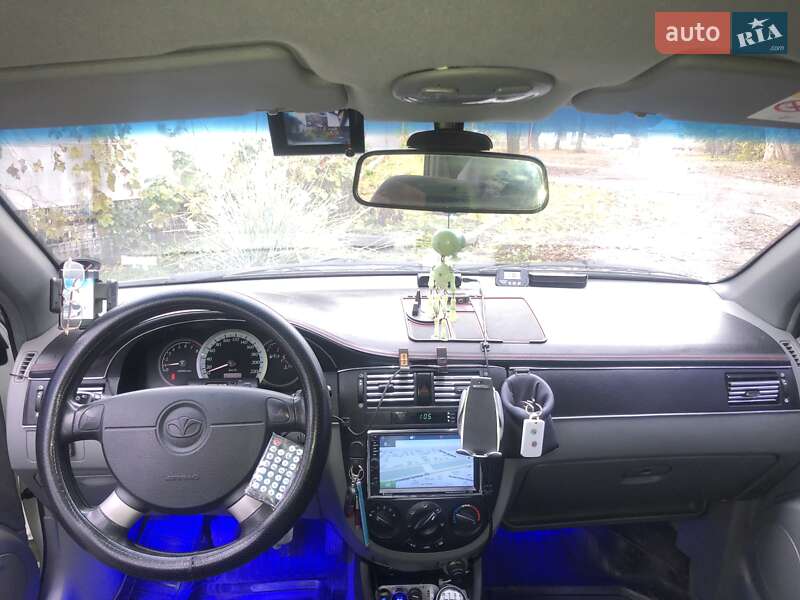 Седан Daewoo Gentra 2013 в Лозовій