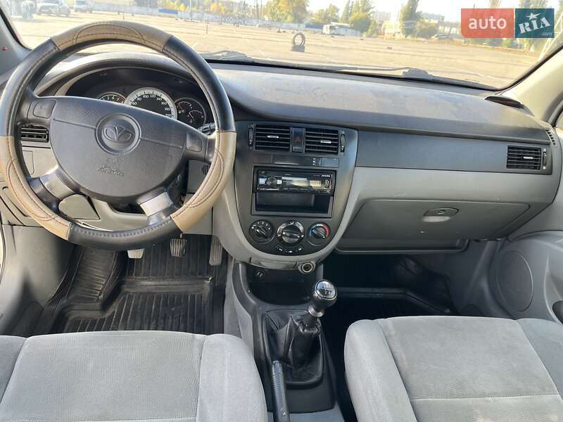Седан Daewoo Gentra 2013 в Києві фото 11 Седан Daewoo Gentra 2013 в Києві