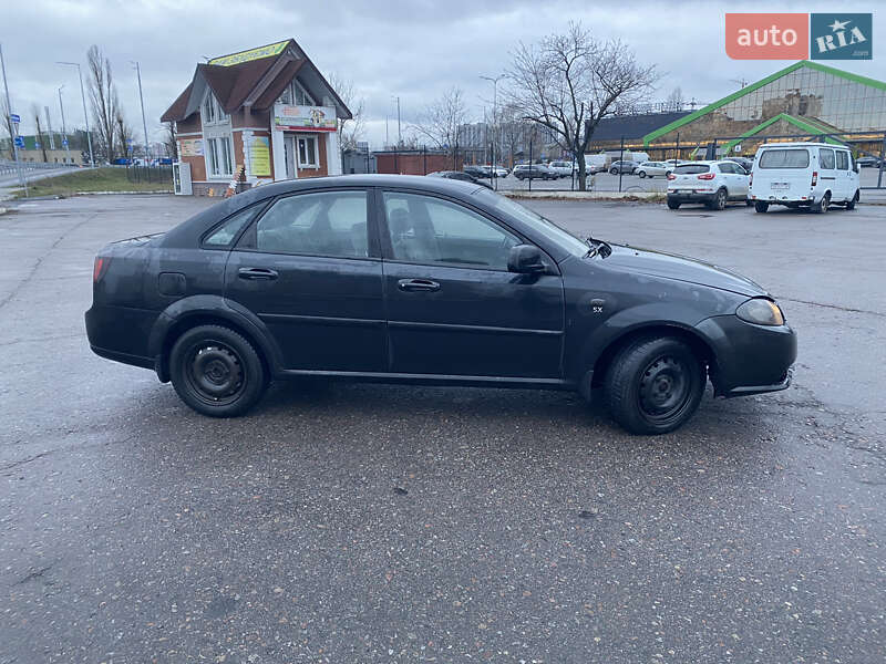 Седан Daewoo Gentra 2015 в Киеве