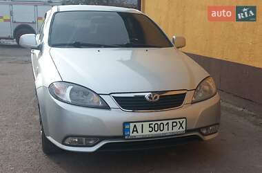 Седан Daewoo Gentra 2015 в Прилуках