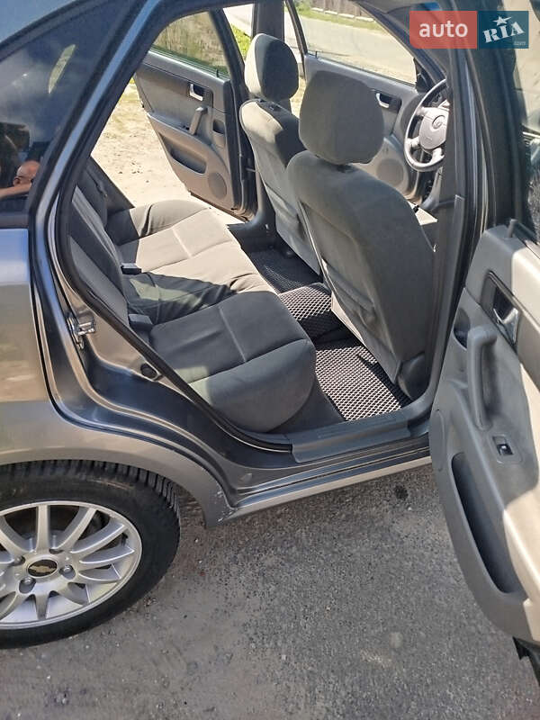Седан Daewoo Gentra 2013 в Тернополе