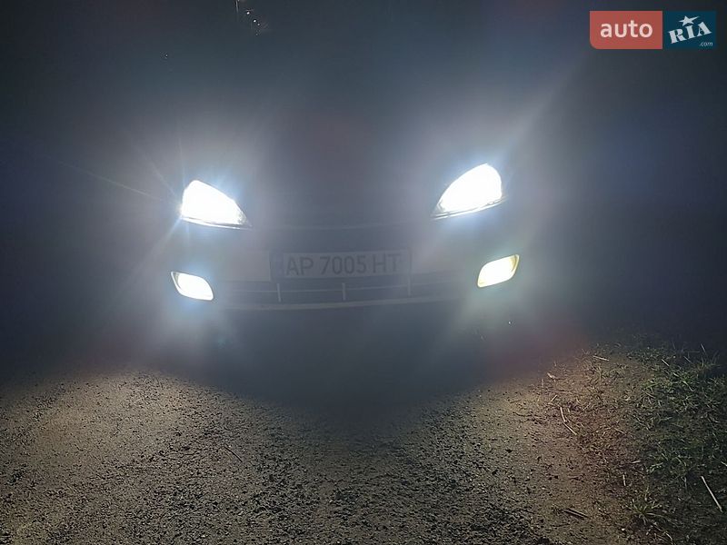 Седан Daewoo Gentra 2013 в Запорожье