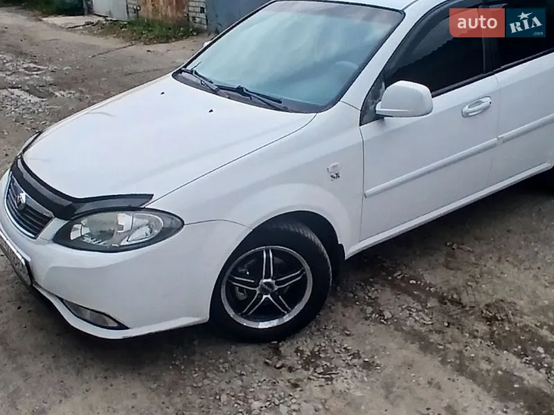 Daewoo Gentra 2013