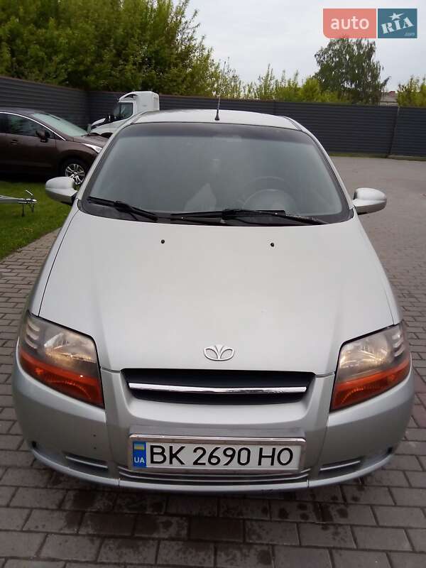 Хэтчбек Daewoo Kalos 2004 в Радивилове