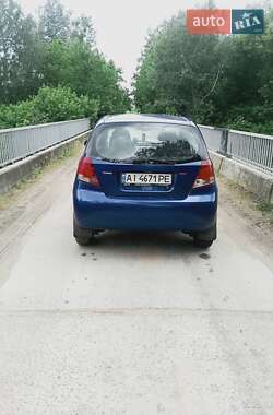 Хэтчбек Daewoo Kalos 2004 в  фото 9 Хэтчбек Daewoo Kalos 2004 в