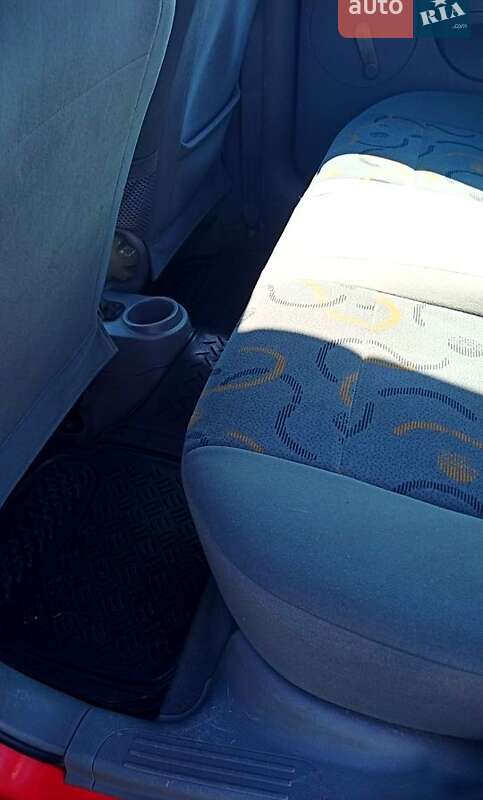 Хетчбек Daewoo Kalos 2003 в Чернівцях фото 10 Хетчбек Daewoo Kalos 2003 в Чернівцях
