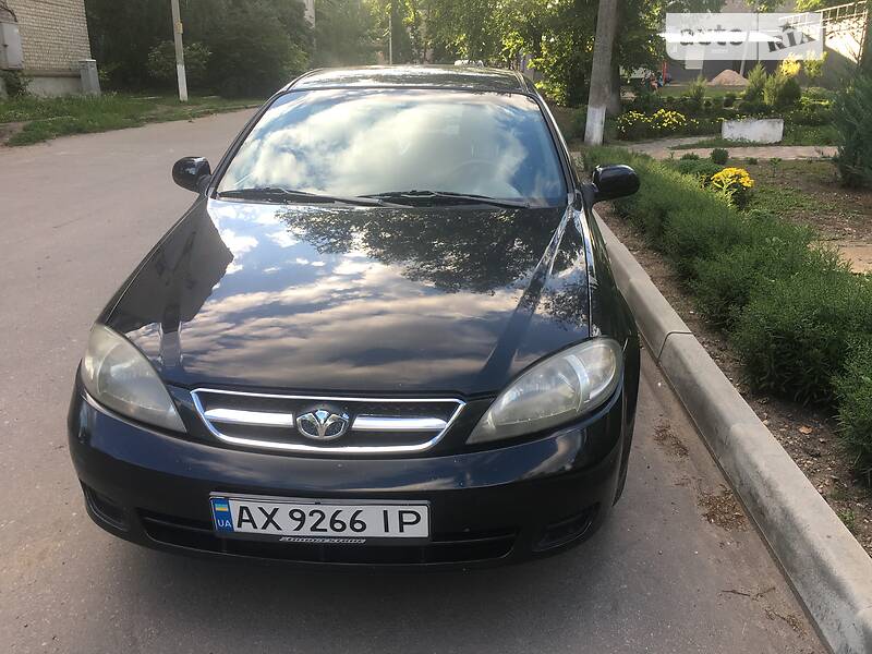 Хэтчбек Daewoo Lacetti 2004 в Новоукраинке