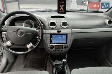 Хетчбек Daewoo Lacetti 2005 в 
