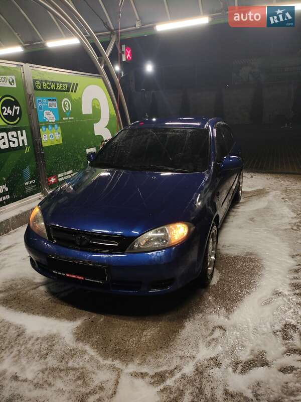 Хетчбек Daewoo Lacetti 2004 в Кропивницькому
