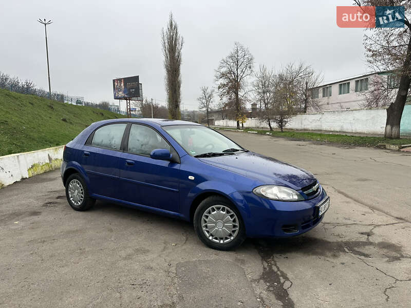 Хетчбек Daewoo Lacetti 2004 в Первомайську