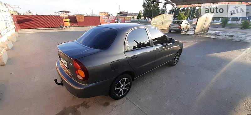 Седан Daewoo Lanos 2012 в 