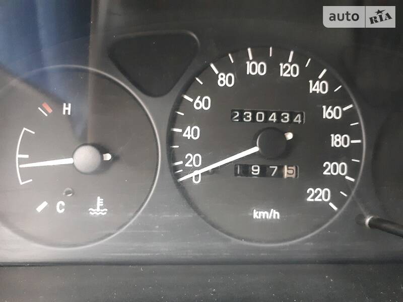 Седан Daewoo Lanos 2003 в Києві