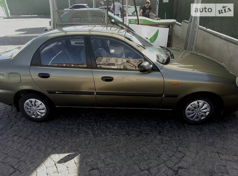 Седан Daewoo Lanos 2004 в Нетішині