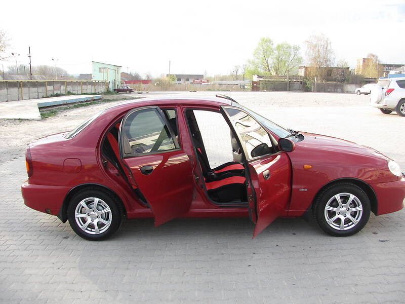 Седан Daewoo Lanos 2006 в Чернівцях