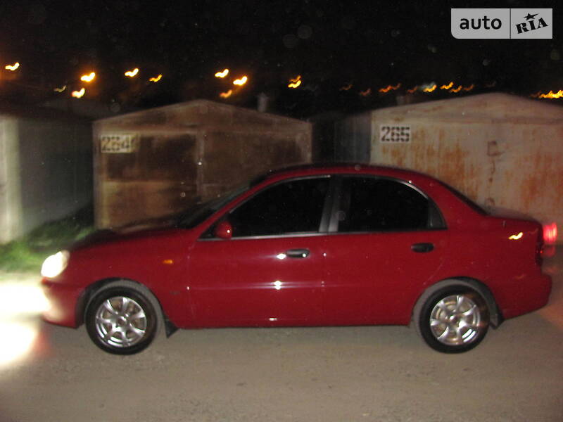 Седан Daewoo Lanos 2006 в Чернівцях
