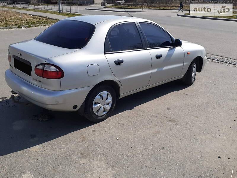 Седан Daewoo Lanos 2005 в Львові